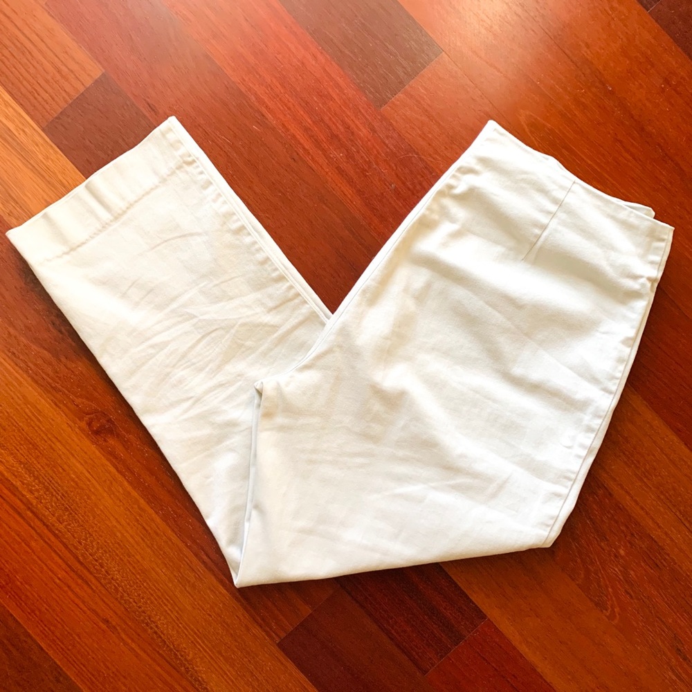 ⭐️2/$20 GAP Midrise Capri’s - Picture 2 of 8